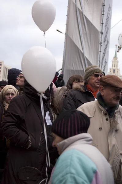 Moskwa - grudzień 24: 120 tysięcy protestujących brać się w Aca — Zdjęcie stockowe