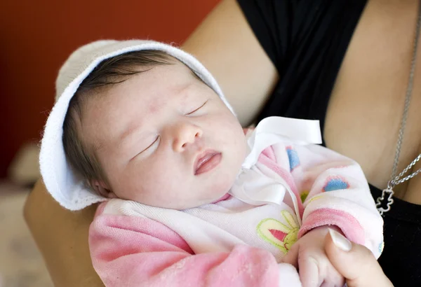 Niña recién nacida — Foto de Stock