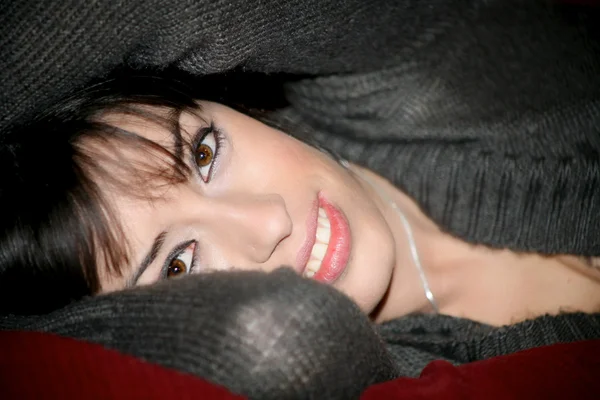Portret brunetka z wielkie oczy — Zdjęcie stockowe