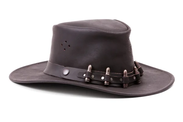Kovbojský klobouk hnědý semiš s odrážkami na bílém pozadí — Stock fotografie