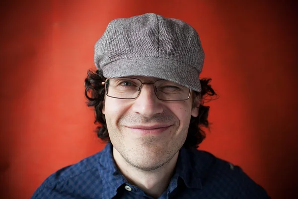 Man in a cap and glasses — Stock Photo, Image