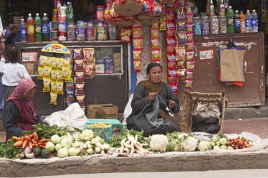 yüksek irtifa market