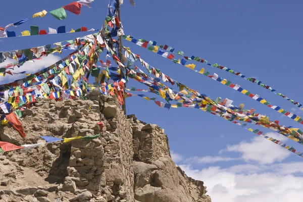 Prayer Flags on Derelict Fort — Stock Photo, Image