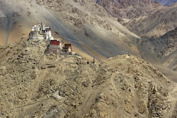 Fort buddyjskich w górach ladakh — Zdjęcie stockowe
