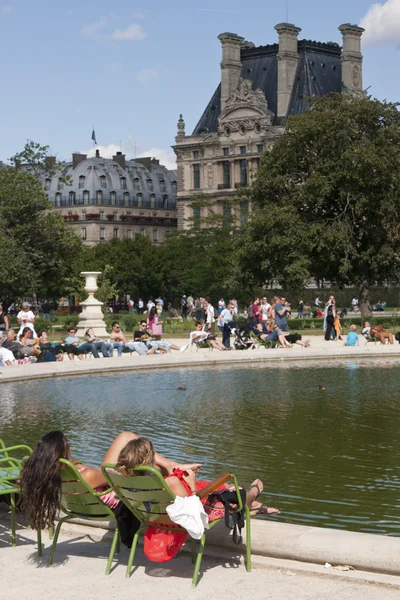 Summer Time in Paris — Stock Photo, Image