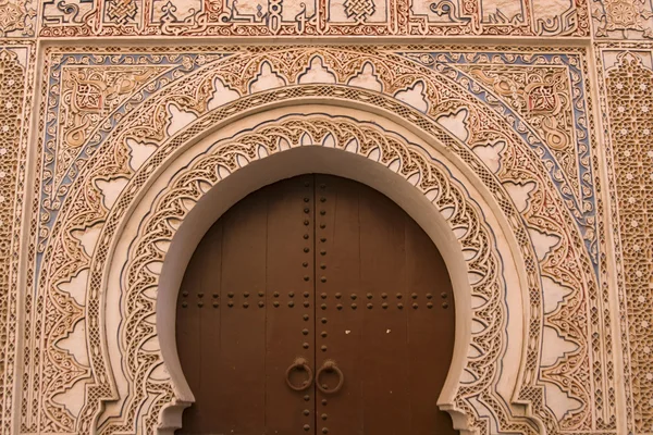 Islamiska nyckelhålet dörröppning — Stockfoto