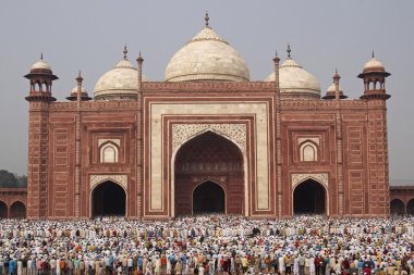 Prayers at the Taj Mahal clipart