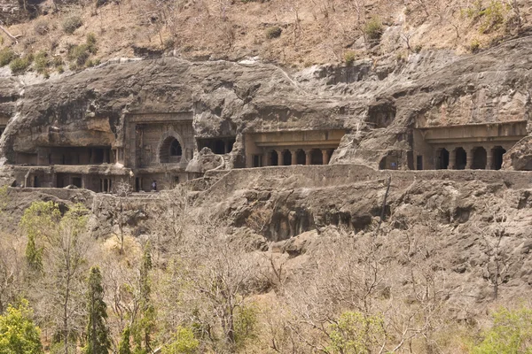 古代佛教岩寺庙在阿旃陀 — 图库照片