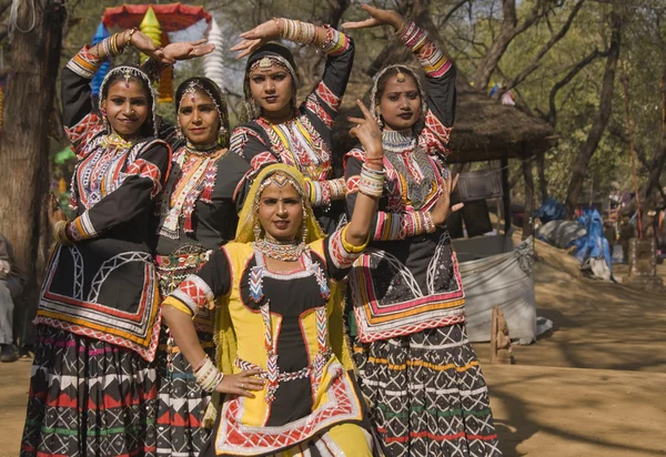 Rajasthani dansgroep Rechtenvrije Stockafbeeldingen