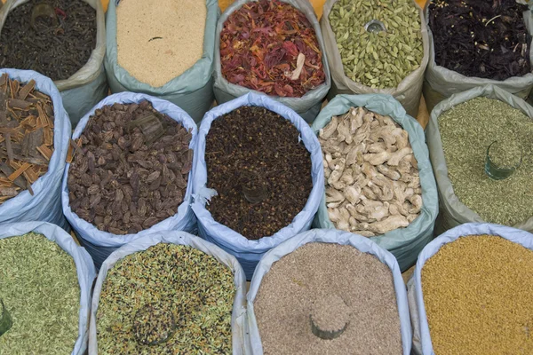 Indiska kryddor till salu — Stockfoto