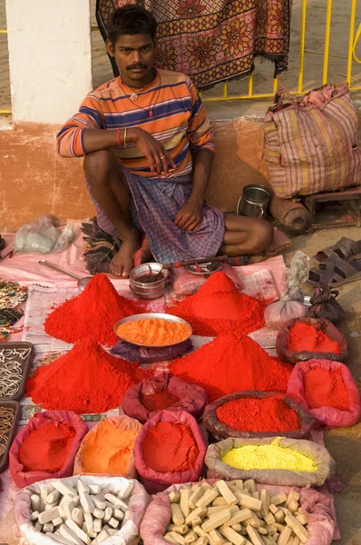 ヒンドゥー教の粉末を販売 — ストック写真