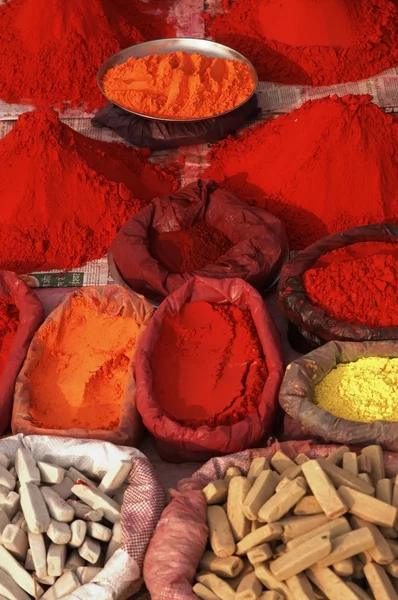 Hinduiska pulver till salu — Stockfoto