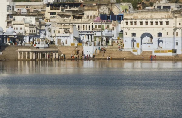 Hindistan'da kutsal göl inpushkar — Stok fotoğraf