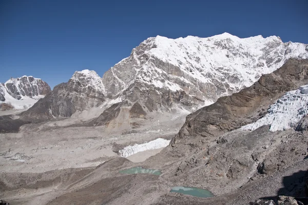 Нетронутые Гималаи — стоковое фото
