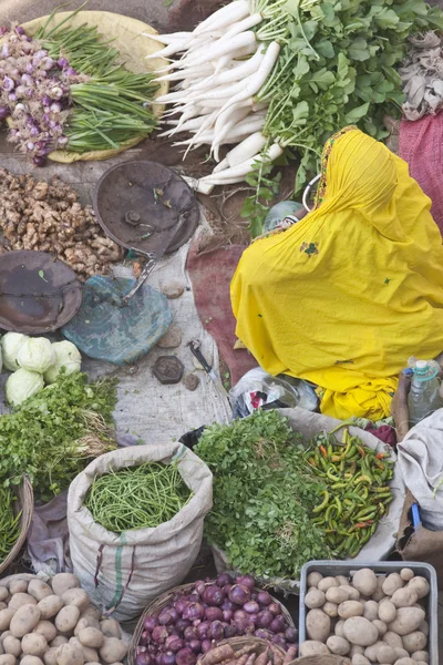 Красочный овощной рынок — стоковое фото
