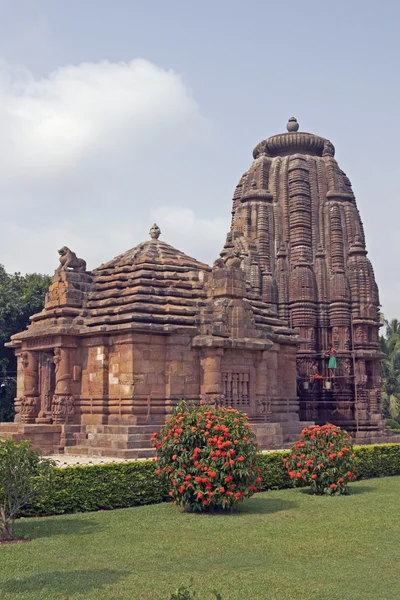 Hinduistický chrám rajarani — Stock fotografie