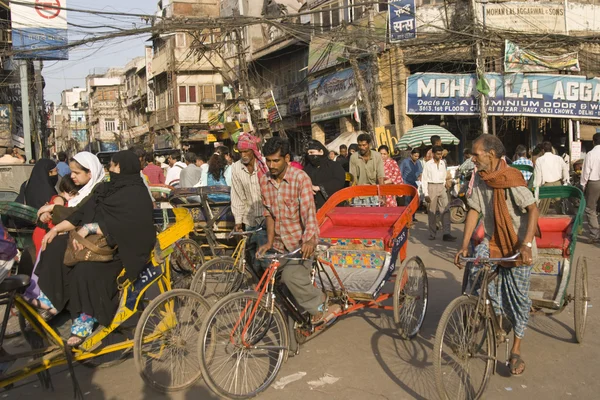 Eski Delhi sokak sahnesi — Stok fotoğraf