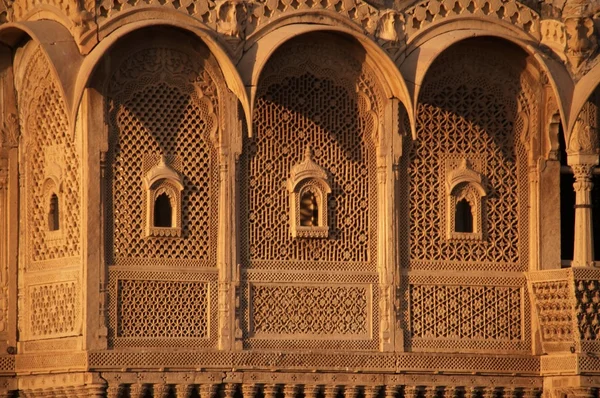 Περίτεχνα ινδική παλάτι, jaisalmer — Φωτογραφία Αρχείου
