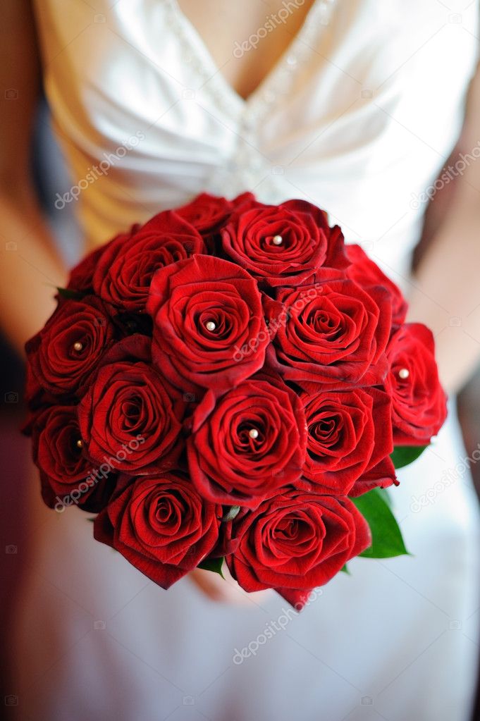 Mariées roses rouges . image libre de droit par KMWPhotography © #7981574
