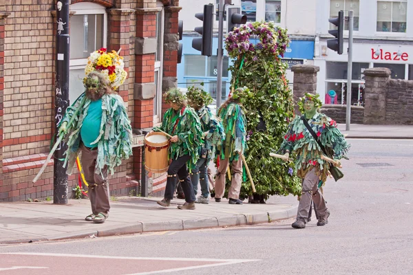 Jack en la procesión verde para celebrar el verano Bristol Reino Unido —  Fotos de Stock