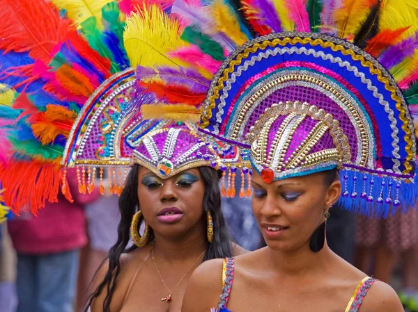 Femmes de carnaval 1 — Photo