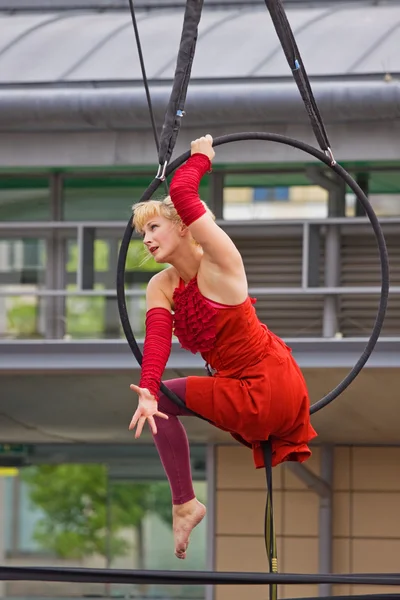 Aerial Performer 2 — Stock Photo, Image