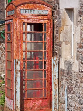 İngiltere'deki sahipsiz telefon kulübesi