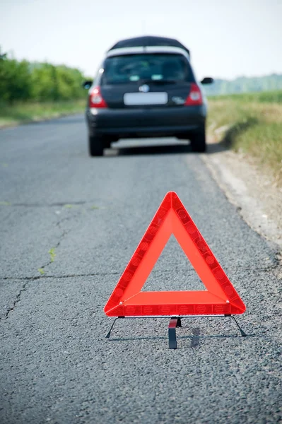 Czerwony trójkąt ostrzegawczy — Zdjęcie stockowe