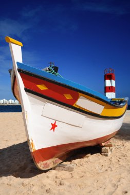 Portekizli balıkçı teknesi