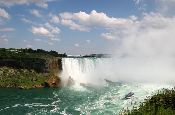 Niagara falls, kanadský falls, služka mlhy — Stock fotografie