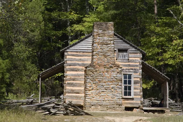 テネシー州 cades コーブで丸太小屋 — ストック写真