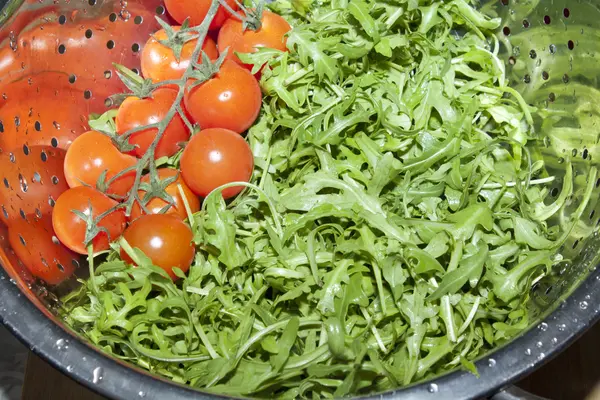 Rucola en tomaten — Stockfoto