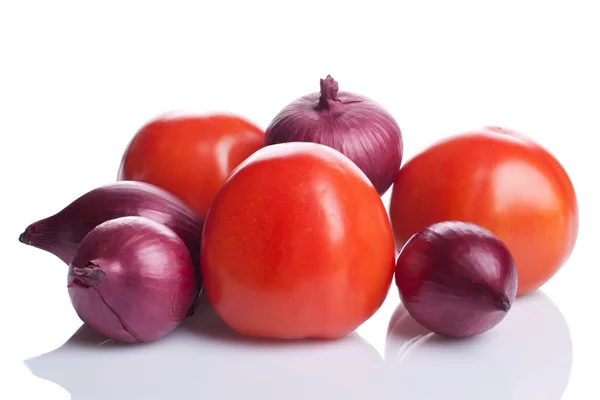 Pomidory i cebulę — Zdjęcie stockowe