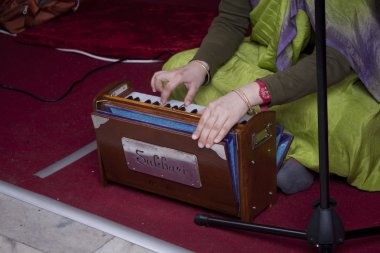 Krishna harmonium clipart