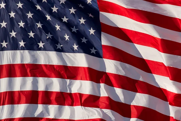 US-Flagge weht im Wind — Stockfoto
