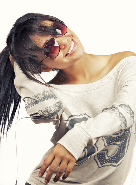Beautiful fashion woman wearing sunglasses