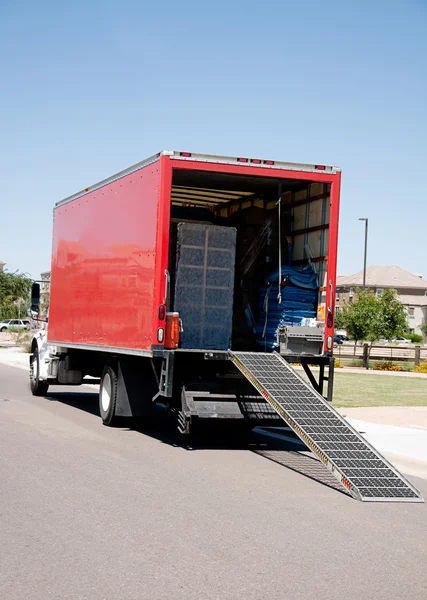 Deslocalização caminhão em movimento — Fotografia de Stock