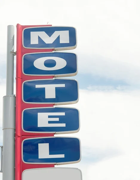 Stary znak motel w pobliżu trasy 66, Stany Zjednoczone Ameryki — Zdjęcie stockowe