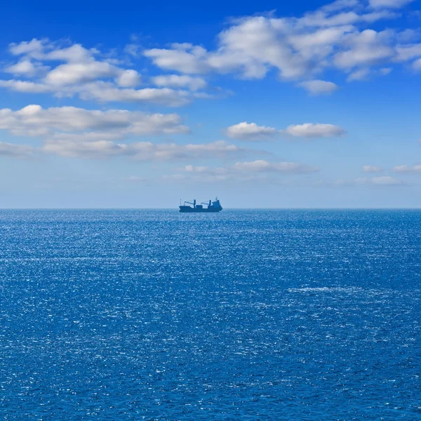 Frachtschiff auf Fahrt — Stockfoto