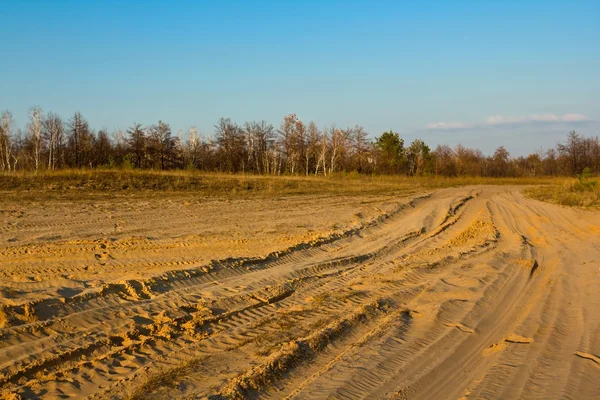 Droga w piasek pustyni — Zdjęcie stockowe