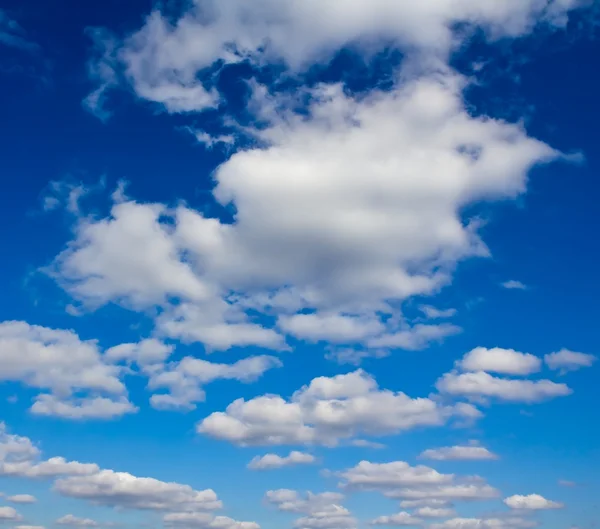 Όμορφη σύννεφα ως φόντο — Φωτογραφία Αρχείου