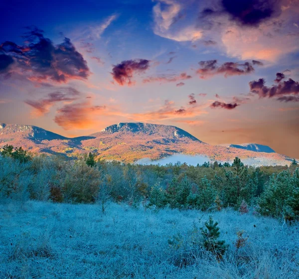 Mountains ridge at the early morning — Stock Photo, Image