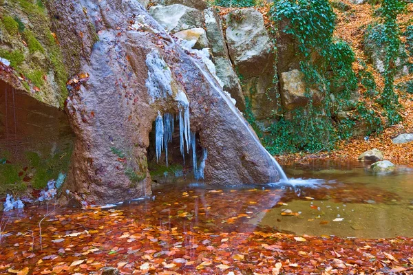 Cachoeira congelada — Fotografia de Stock