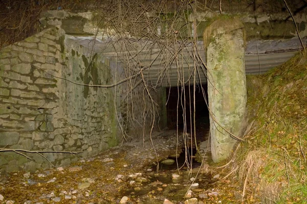 Каменный туннель — стоковое фото