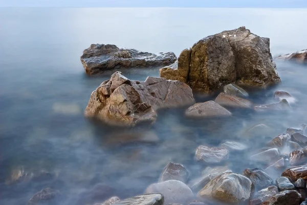 Mariene steen in een zee — Stockfoto