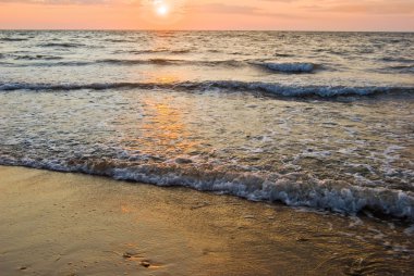 Gün batımında deniz