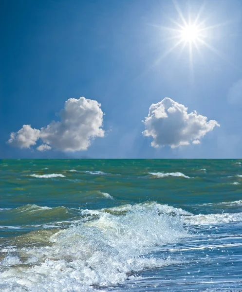Крупные морские волны — стоковое фото