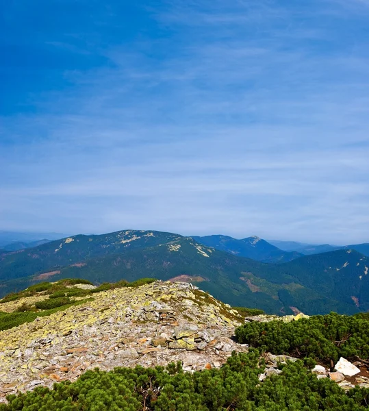Taşlı dağ manzarası — Stok fotoğraf