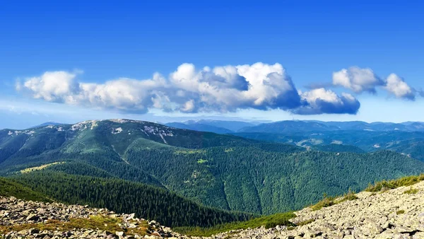 Wunderschönes Bergpanorama — Stockfoto