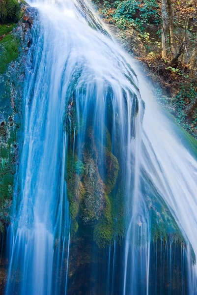 Величественный водопад — стоковое фото